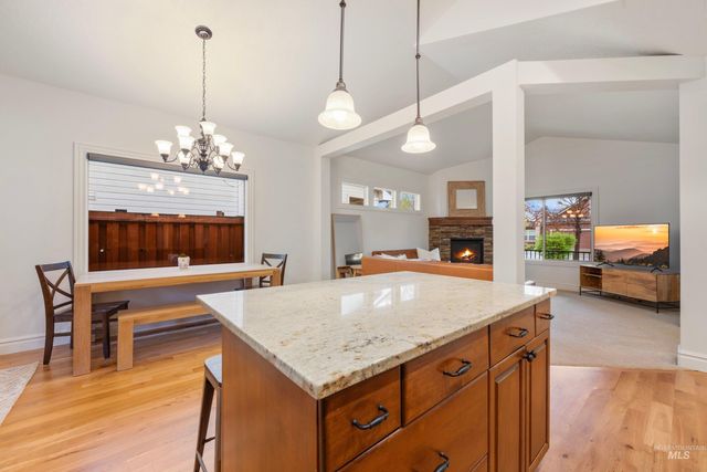 652 E Bonita Canyon, Meridian, ID 83646