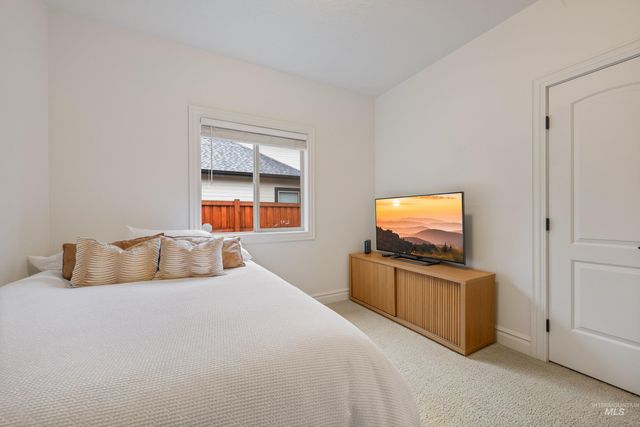 652 E Bonita Canyon, Meridian, ID 83646