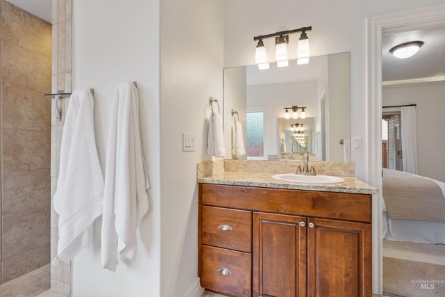 652 E Bonita Canyon, Meridian, ID 83646