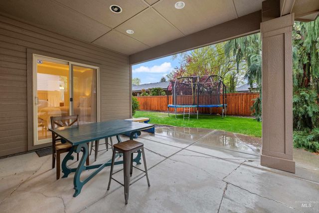652 E Bonita Canyon, Meridian, ID 83646