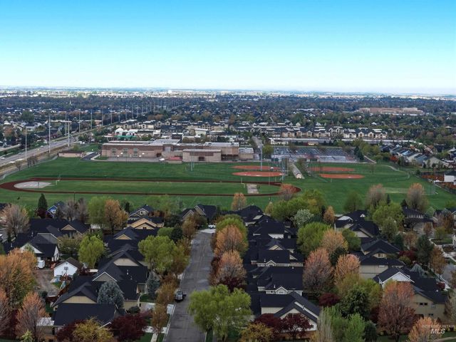 652 E Bonita Canyon, Meridian, ID 83646