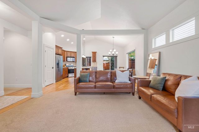 652 E Bonita Canyon, Meridian, ID 83646