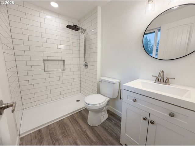 2409 Se HIGGINS Dr, Vancouver, WA 98683