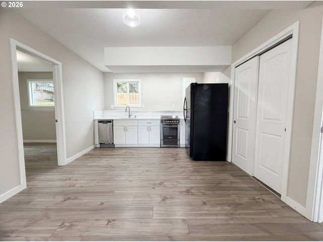 2409 Se HIGGINS Dr, Vancouver, WA 98683