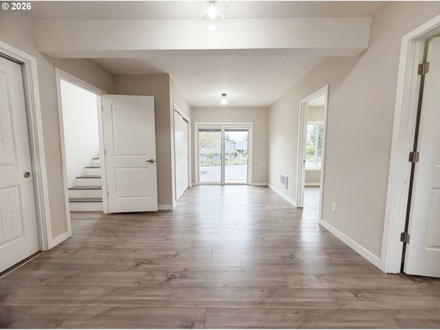 2409 Se HIGGINS Dr, Vancouver, WA 98683