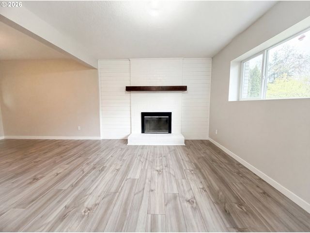 2409 Se HIGGINS Dr, Vancouver, WA 98683