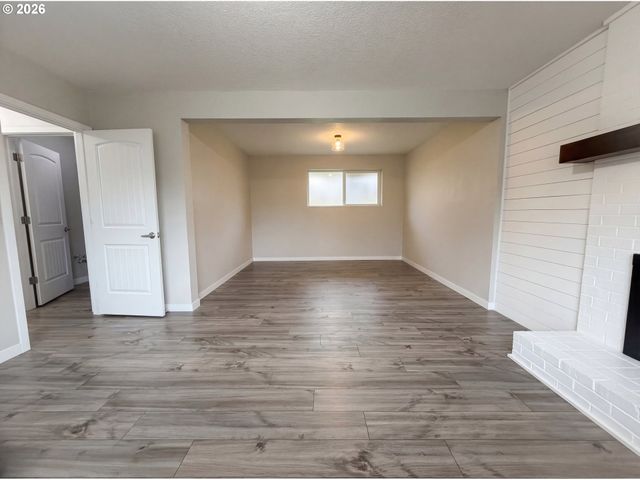 2409 Se HIGGINS Dr, Vancouver, WA 98683