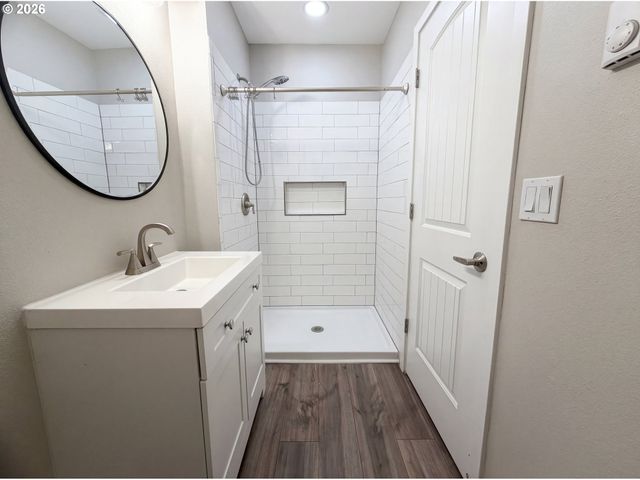 2409 Se HIGGINS Dr, Vancouver, WA 98683