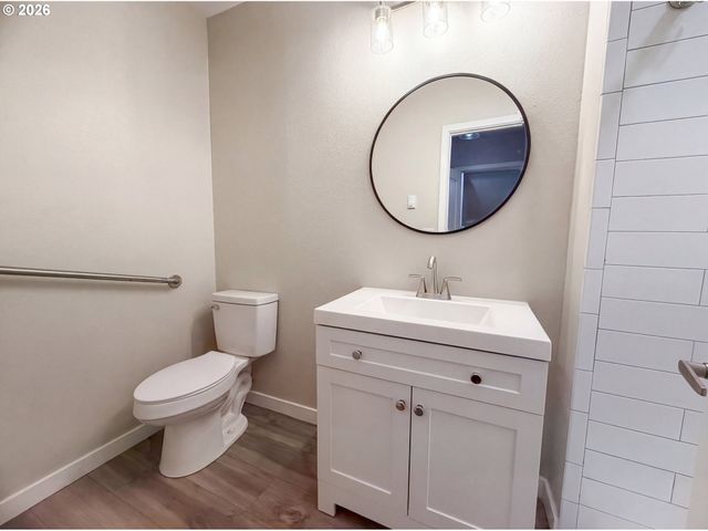 2409 Se HIGGINS Dr, Vancouver, WA 98683