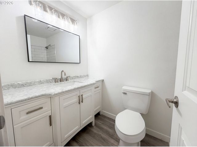 2409 Se HIGGINS Dr, Vancouver, WA 98683