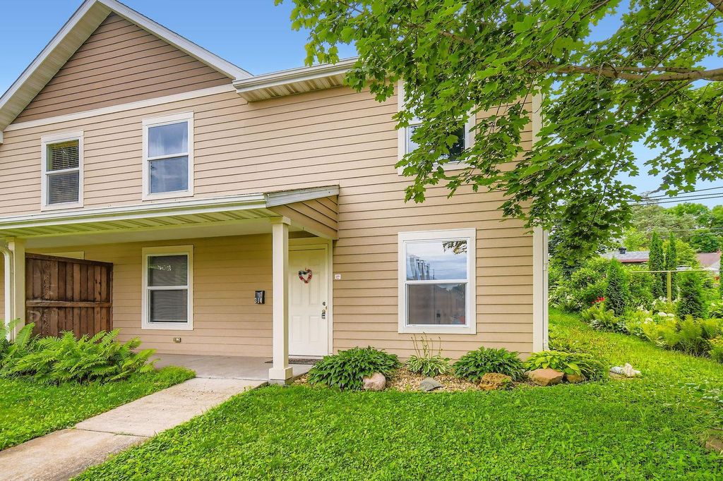 314 7th Street E, Hastings, MN 55033