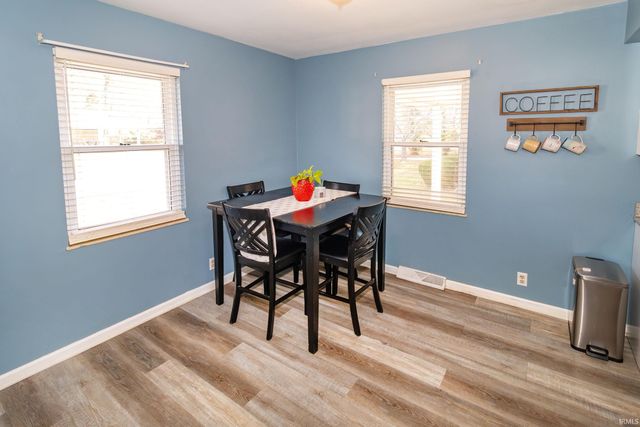 2141 Sweetser Avenue, Evansville, IN 47714