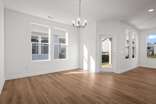 7092 Sutton Drive, White House, TN 37188