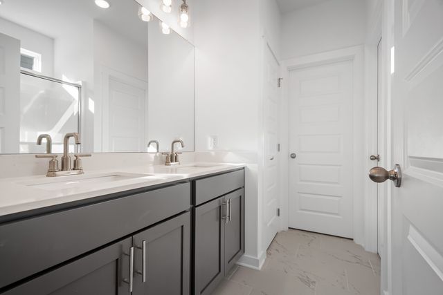 7092 Sutton Drive, White House, TN 37188