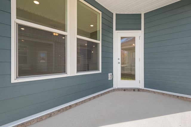 7092 Sutton Drive, White House, TN 37188