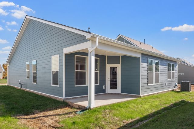 7092 Sutton Drive, White House, TN 37188