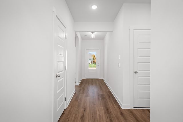 7092 Sutton Drive, White House, TN 37188