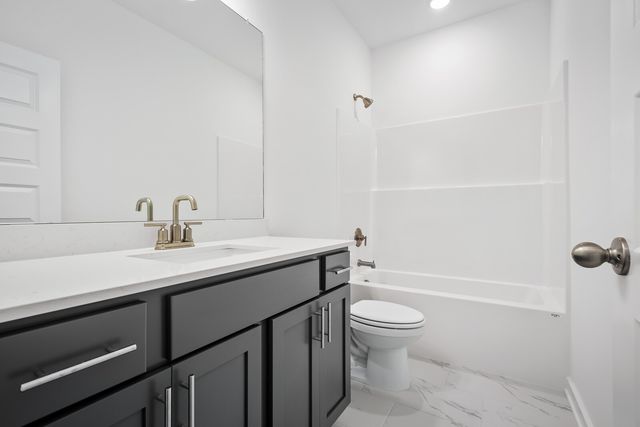 7092 Sutton Drive, White House, TN 37188