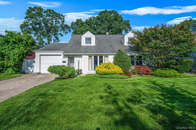 1319 Harry Lane, Merrick, NY 11566