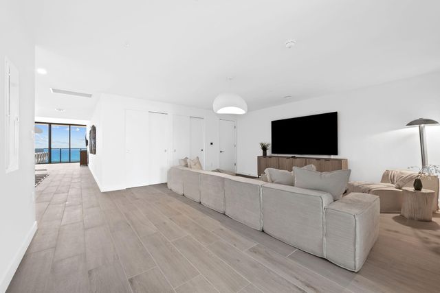 900 N Ocean Boulevard 1404, Pompano Beach, FL 33062