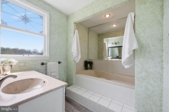 1024 CULTIPACKER RD, Yardley, PA 19067