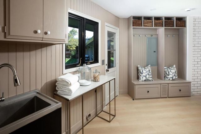 26201 Dori Lane, Los Altos Hills, CA 94022