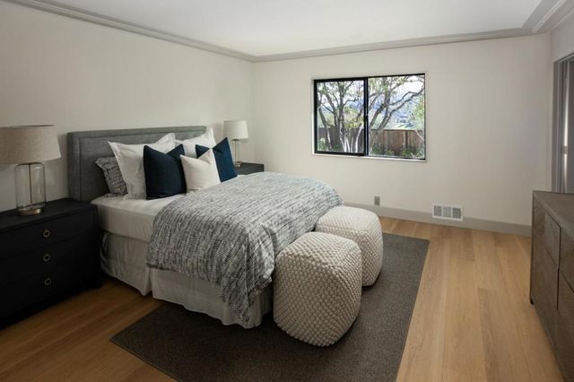 26201 Dori Lane, Los Altos Hills, CA 94022