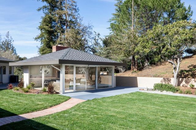 26201 Dori Lane, Los Altos Hills, CA 94022