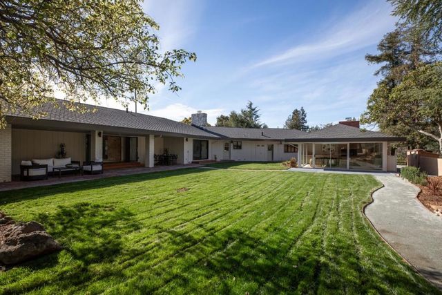 26201 Dori Lane, Los Altos Hills, CA 94022