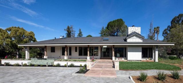 26201 Dori Lane, Los Altos Hills, CA 94022
