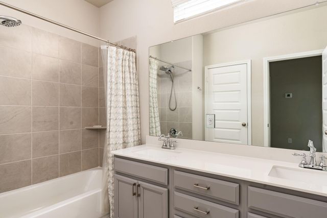 9810 Falling Fern Lane, Houston, TX 77080