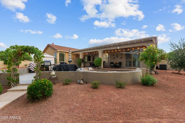 1106 E CIRCLE MOUNTAIN Road, New River, AZ 85087