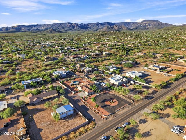1106 E CIRCLE MOUNTAIN Road, New River, AZ 85087