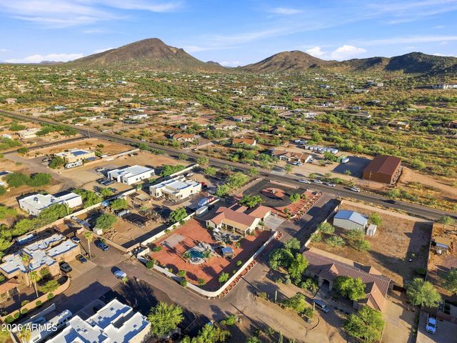 1106 E CIRCLE MOUNTAIN Road, New River, AZ 85087
