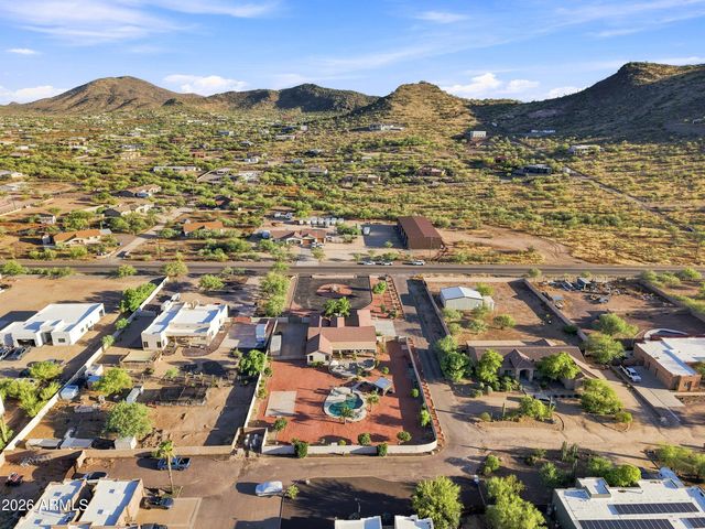 1106 E CIRCLE MOUNTAIN Road, New River, AZ 85087