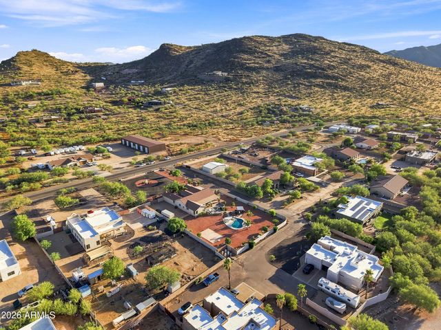 1106 E CIRCLE MOUNTAIN Road, New River, AZ 85087