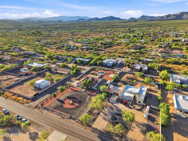 1106 E CIRCLE MOUNTAIN Road, New River, AZ 85087