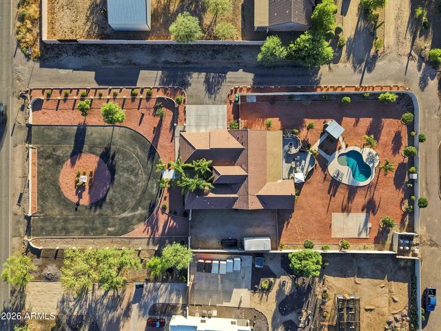1106 E CIRCLE MOUNTAIN Road, New River, AZ 85087