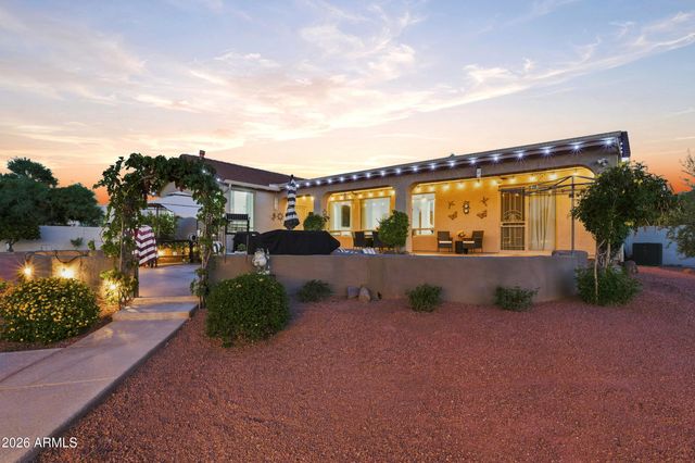 1106 E CIRCLE MOUNTAIN Road, New River, AZ 85087