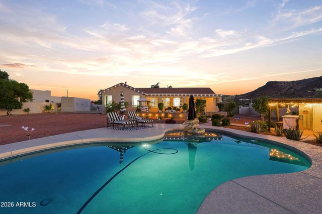 1106 E CIRCLE MOUNTAIN Road, New River, AZ 85087