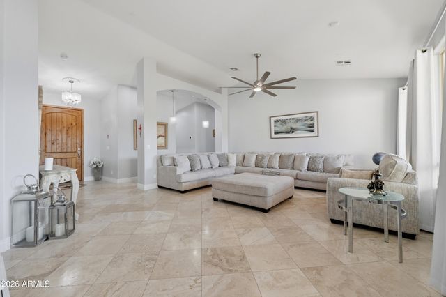 1106 E CIRCLE MOUNTAIN Road, New River, AZ 85087