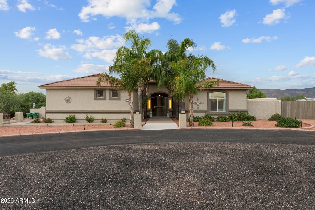 1106 E CIRCLE MOUNTAIN Road, New River, AZ 85087 — photo 2