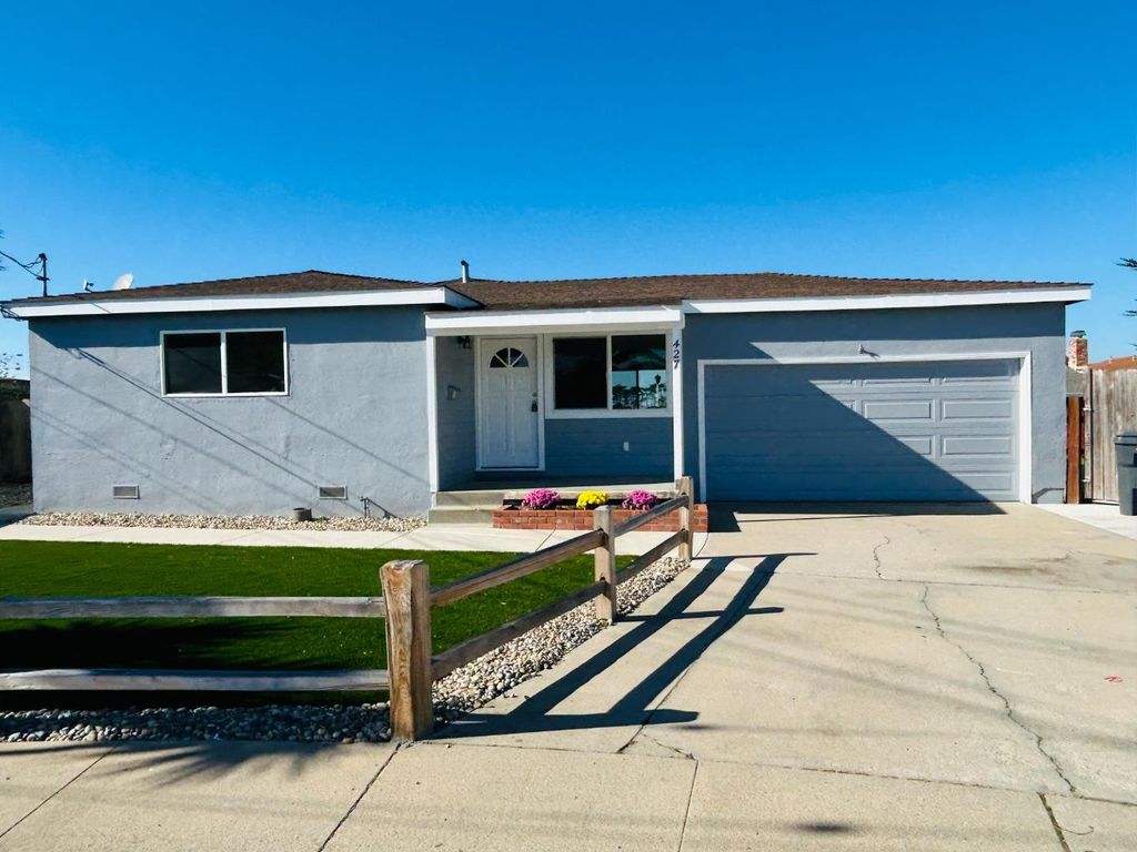 427 Andrew Circle, Marina, CA 93933