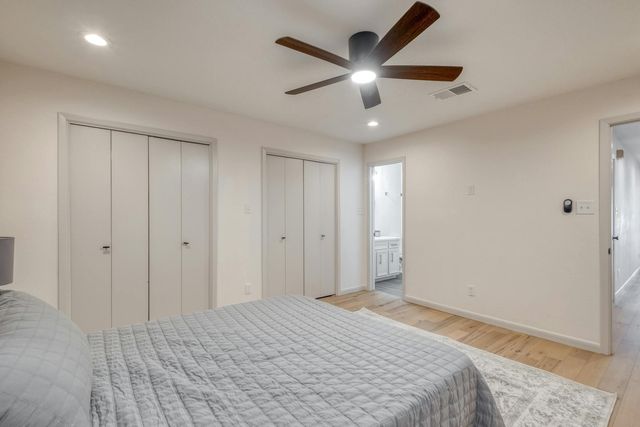 313 Lucy LN, Horseshoe Bay, TX 78657