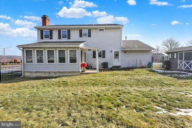 124 MESA DR, Reading, PA 19608