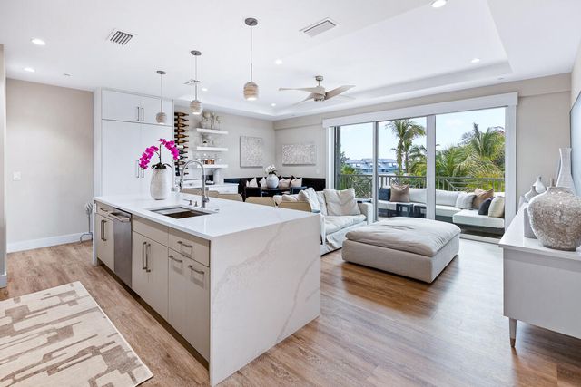 41 SW Seminole Street 307, Stuart, FL 34994