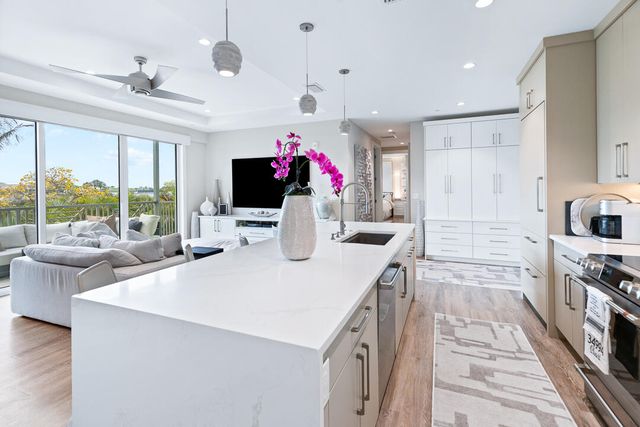 41 SW Seminole Street 307, Stuart, FL 34994