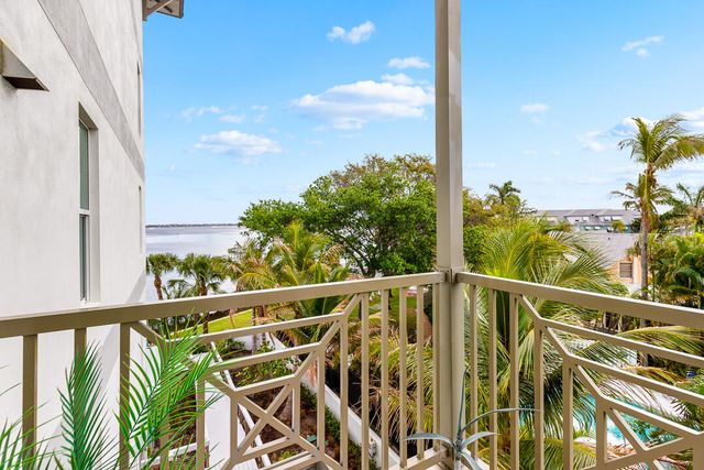 41 SW Seminole Street 307, Stuart, FL 34994