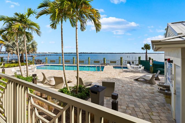 41 SW Seminole Street 307, Stuart, FL 34994