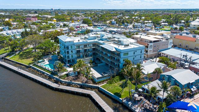 41 SW Seminole Street 307, Stuart, FL 34994